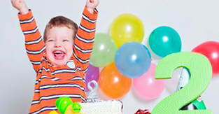 Ребенку 2 года: Какой сценарий празднования подойдет?